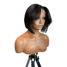 Load image into Gallery viewer, Short Bob Lace Front Straight Wig 4x4/13x4/13x6 Bob Lace Human Hair Wigs for Women Pre Plucked Brazilian Remy Lace Front Wig