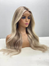 Load image into Gallery viewer, Honey Blonde Ombre Highlight Lace Frontal 13x4/ 13x6/ 360 Lace Human Hair Wigs Hd Transparent Remy Hair Pre-plucked Glueless Dark Roots 180%
