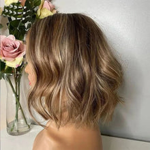 Load image into Gallery viewer, HD Transparent Lace Wigs Lace Front Human Hair Wigs Short Wavy 13x4/13x6 Lace Front Wig Blonde Highlights Human Hair Wigs 150%
